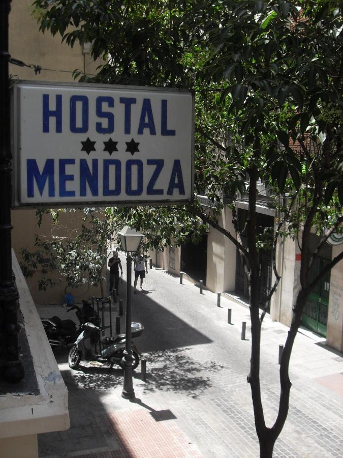 Hostal Mendoza Madrid Zimmer foto